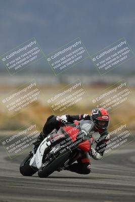 media/Nov-15-2025-Race Pace (Sat) [[8de605a2d8]]/Non Verified Riders (1st 20 Minutes)/Turn 4 (1010am)/